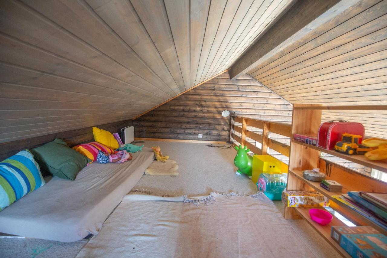 Fidjeland Holiday Home Sinnes Екстериор снимка
